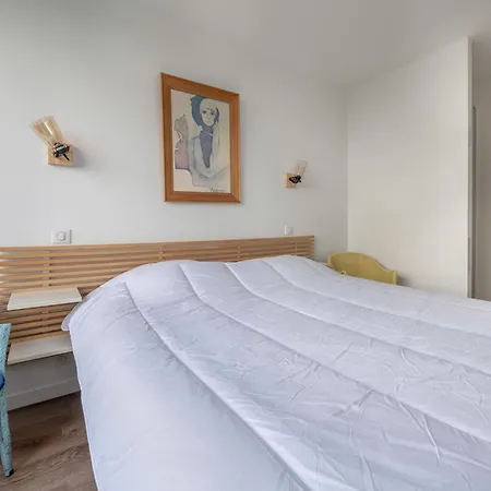 Pour 6, Vue A 40m De La