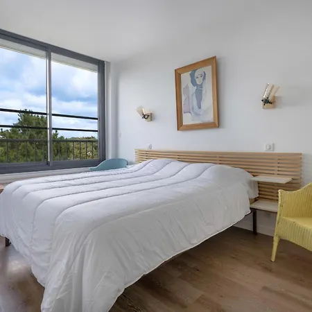 Pour 6, Vue A 40m De La La Baule