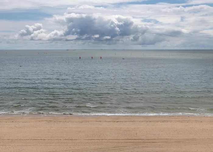 Pour 6, Vue A 40m De La * La Baule