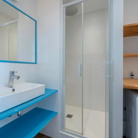 Pour 6, Vue à 40m De La Appartement