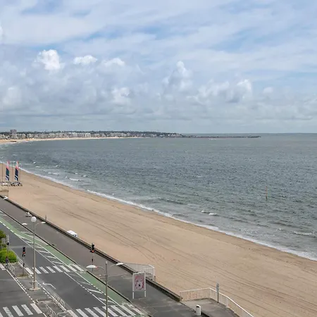 Daire Pour 6, Vue A 40m De La *